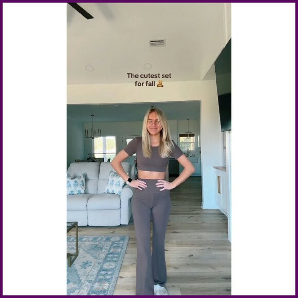 High Waisted Flare Yoga Pants with Pockets Tummy Control 30" - Picture 7 of 8